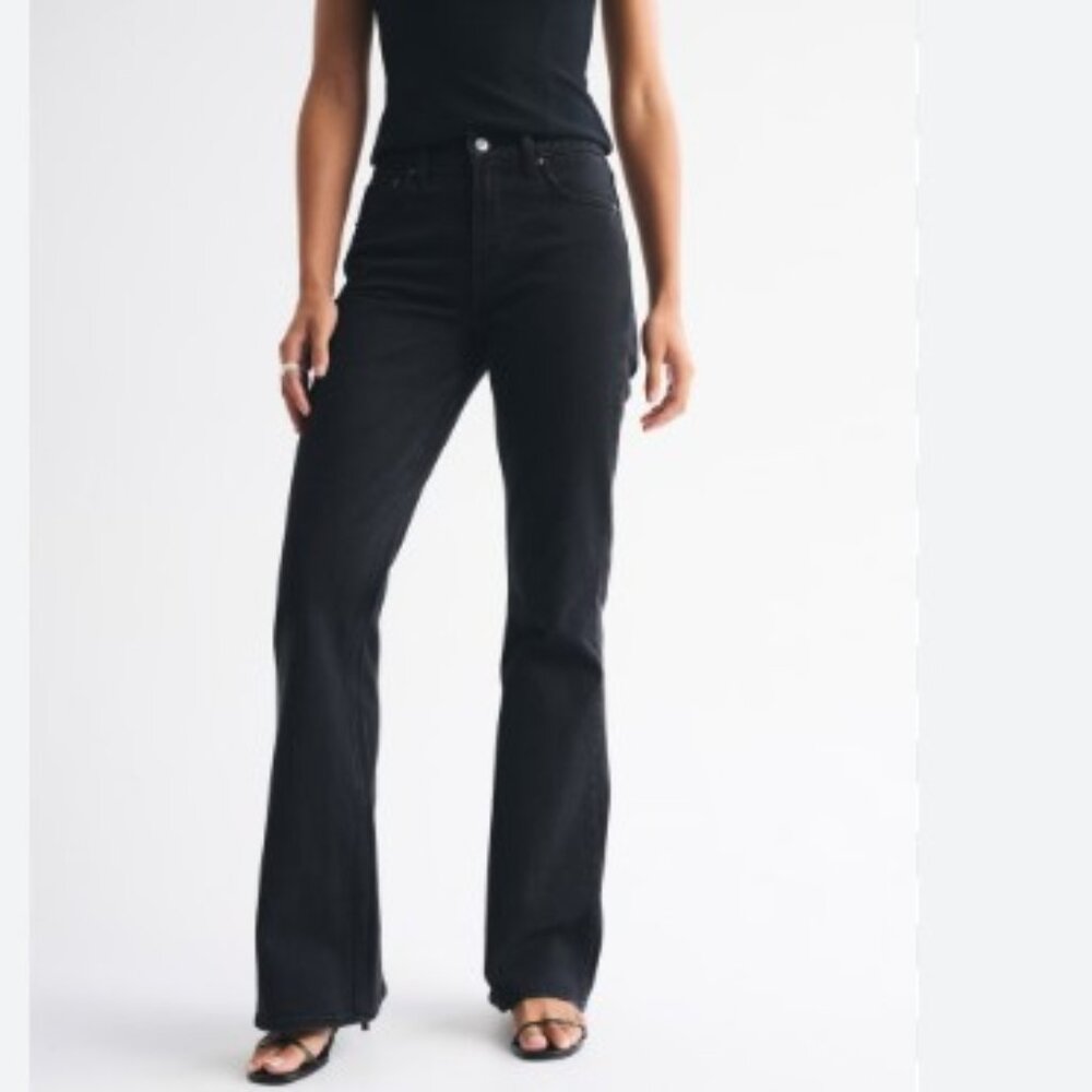Abercrombie A&F High Rise Flare Jean - Black (Size 27 / 6) - NEVER WORN